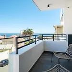 Modern Studio W Views In Cape Town Bantry Condo