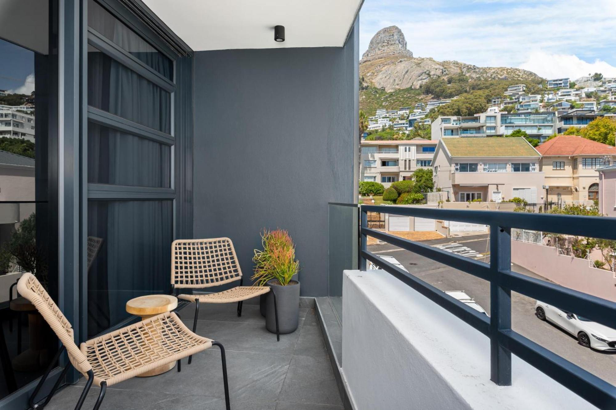 Modern W Views In Bantry *