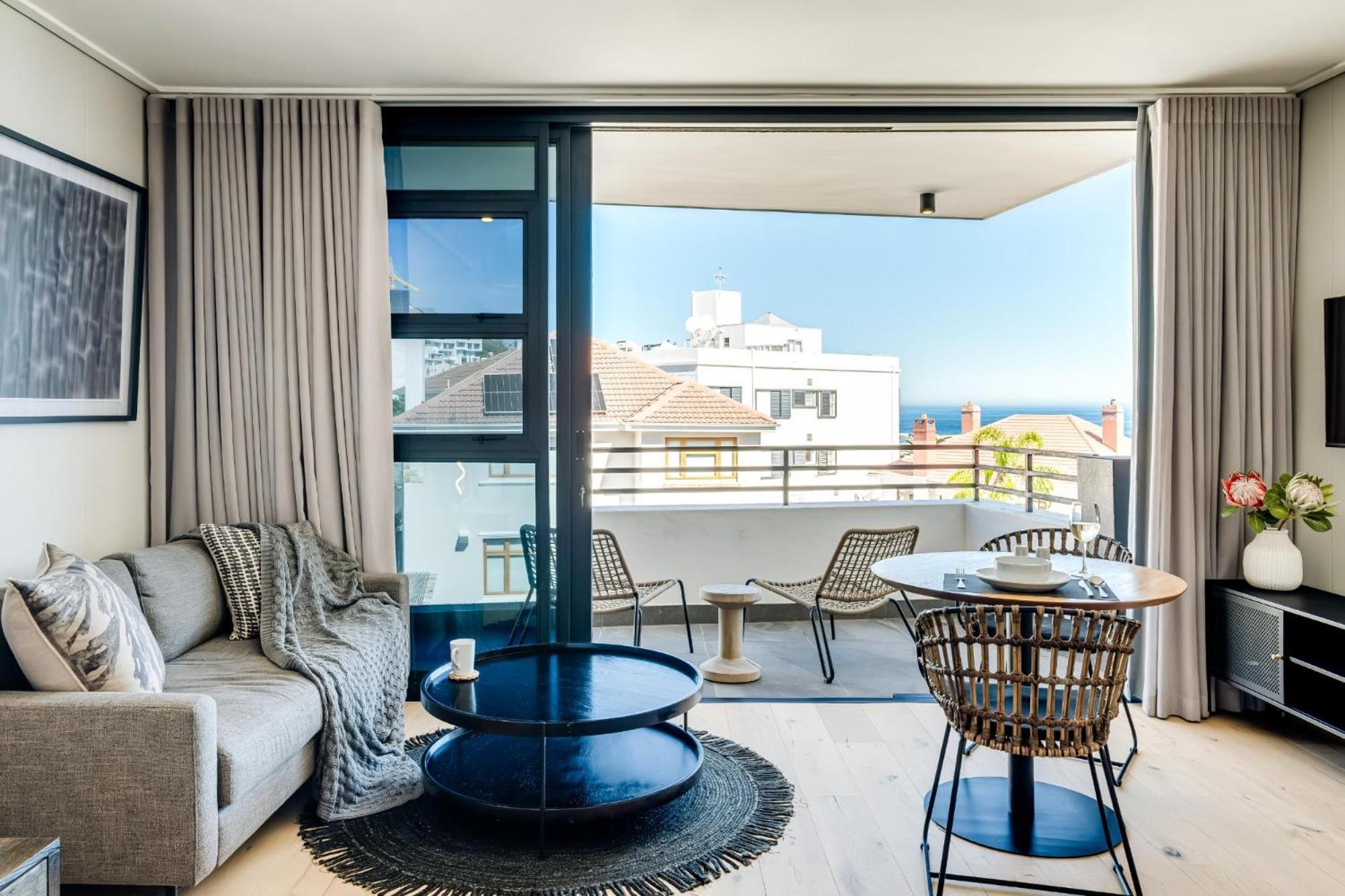 Modern W Views In Bantry Apartment Cape Town